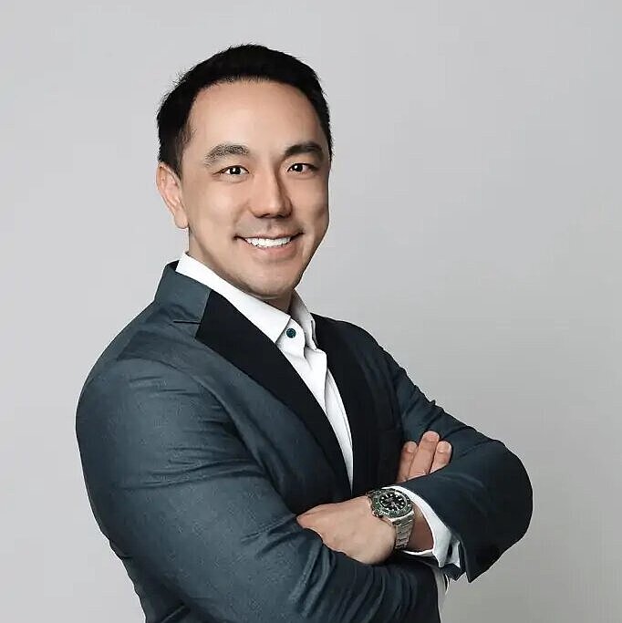 Dr. Christopher Asandra